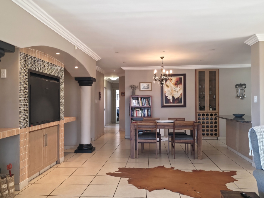 3 Bedroom Property for Sale in Wavecrest Eastern Cape